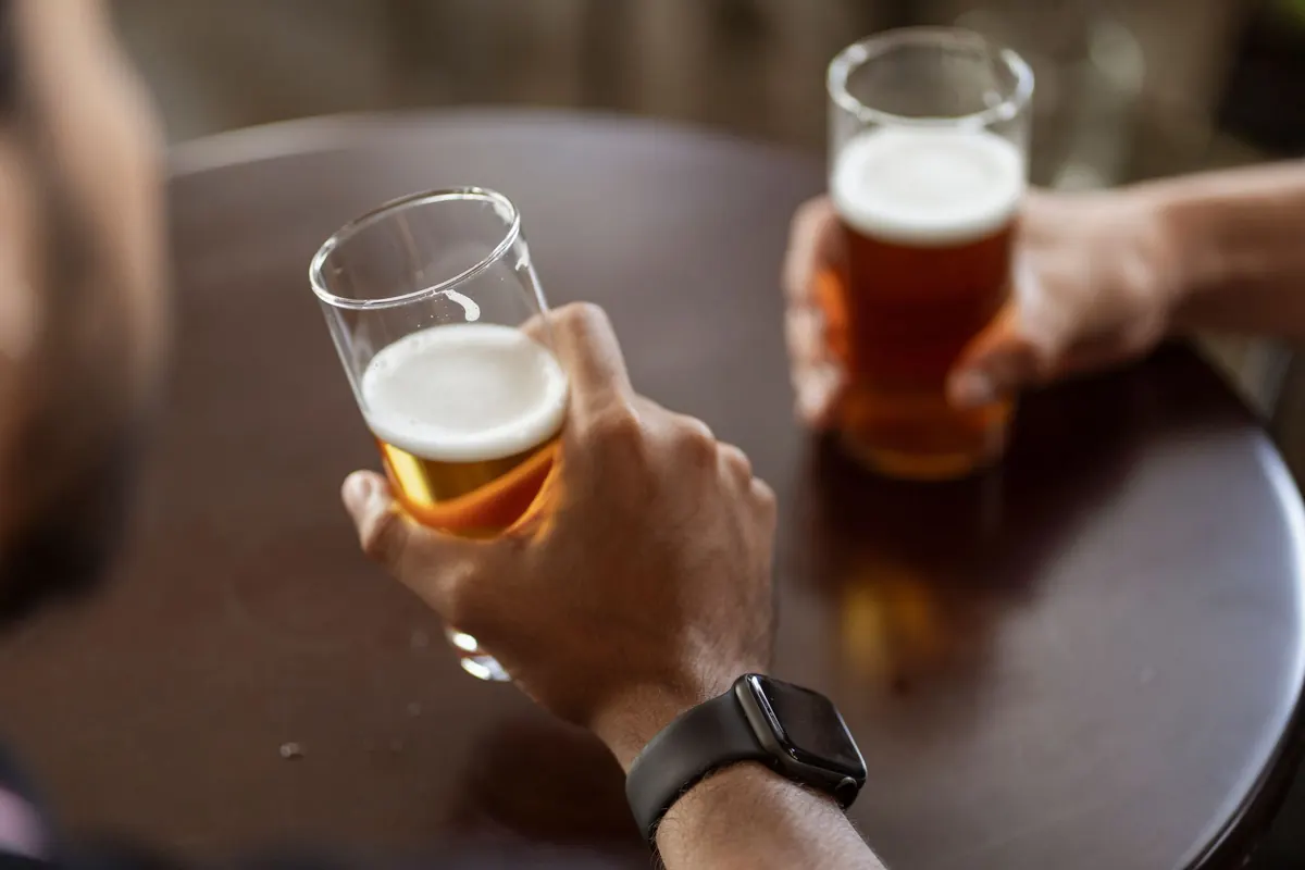 Lager vs. Ale: A Simple Explainer for New Beer Drinkers